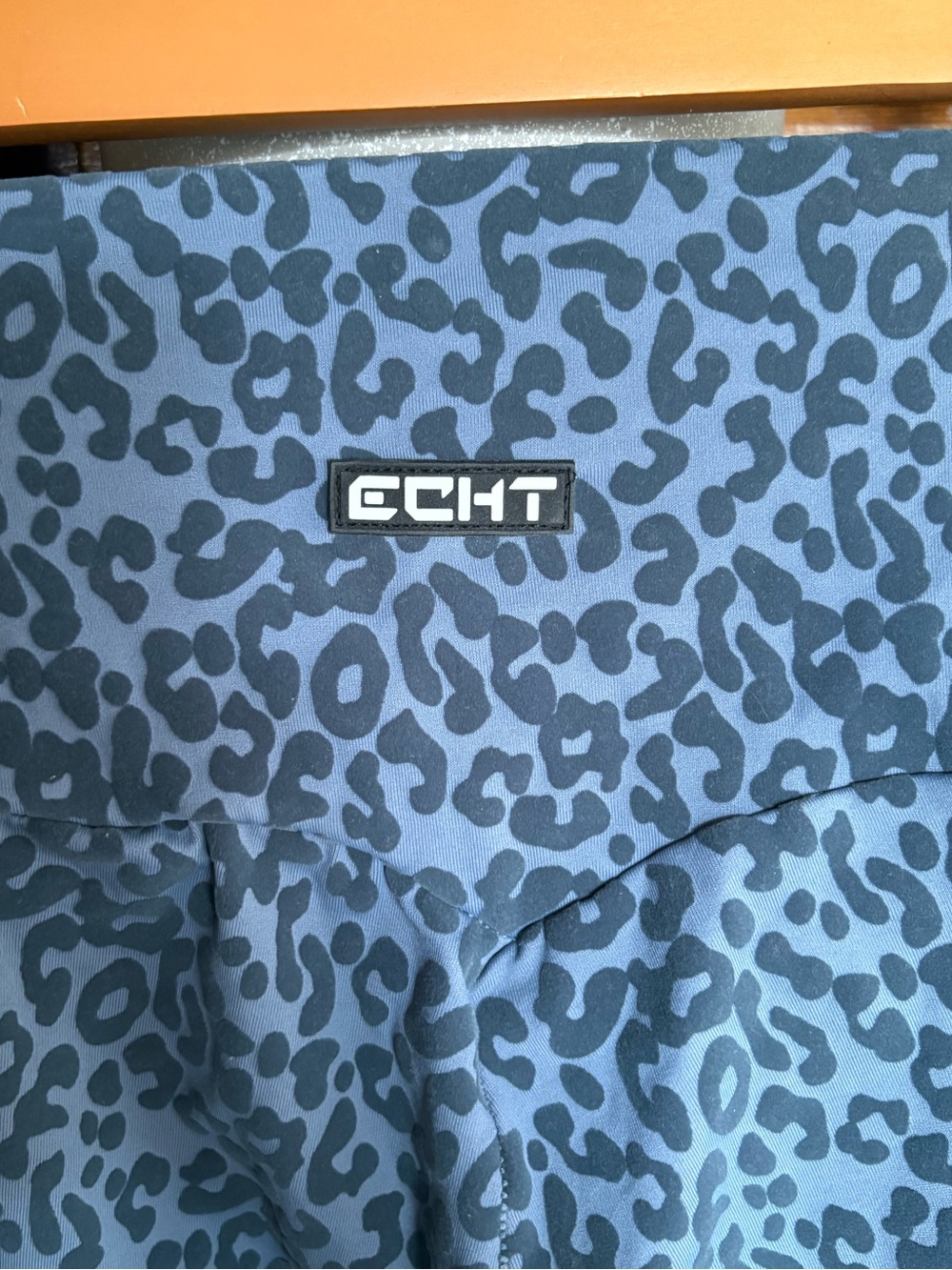 ECHT Textured Leopard High Rise Athleisure Leggings Size Small